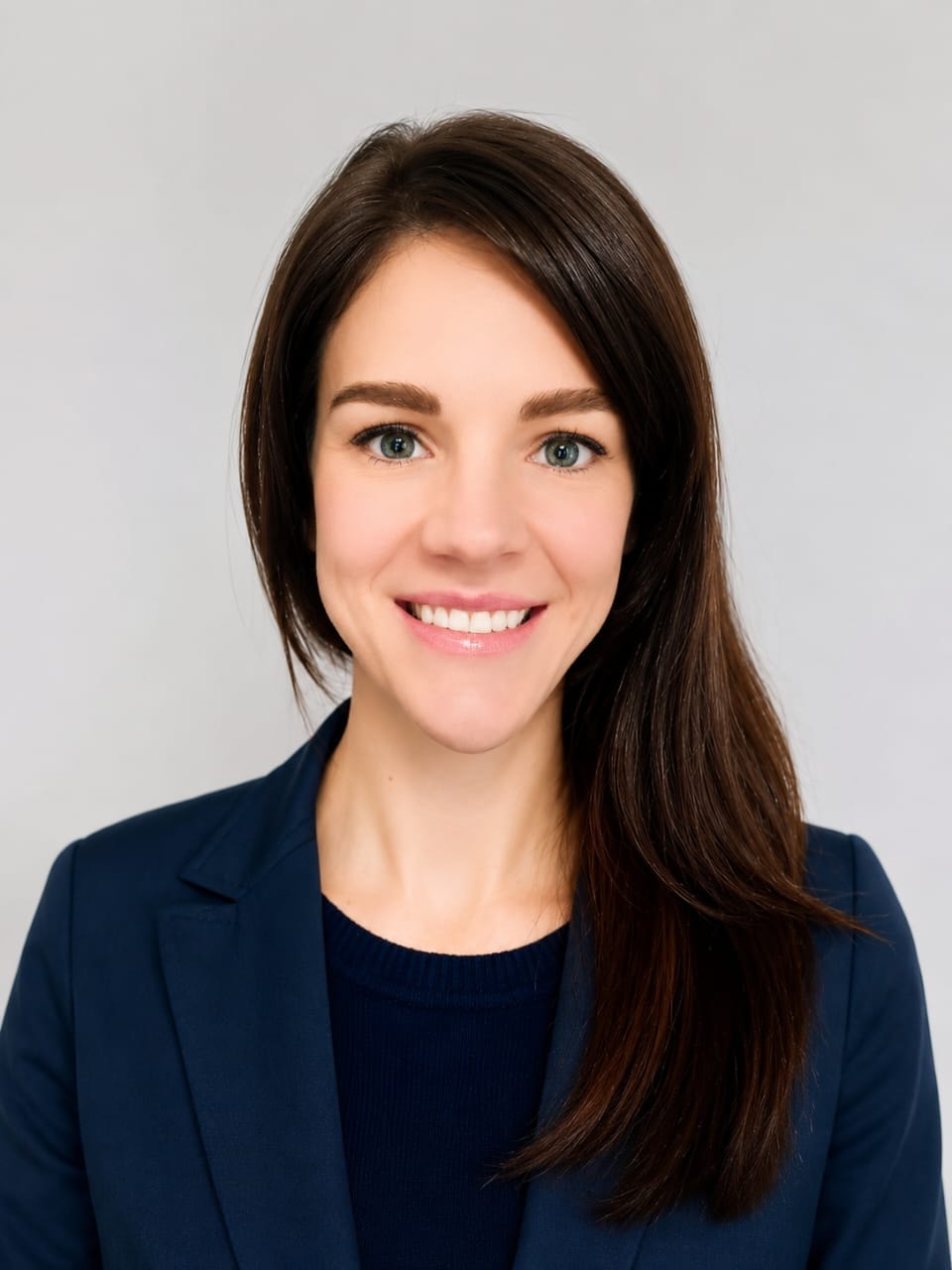 Nadia Hilt — Business English & Workplace Communication Coach for HR Professionals